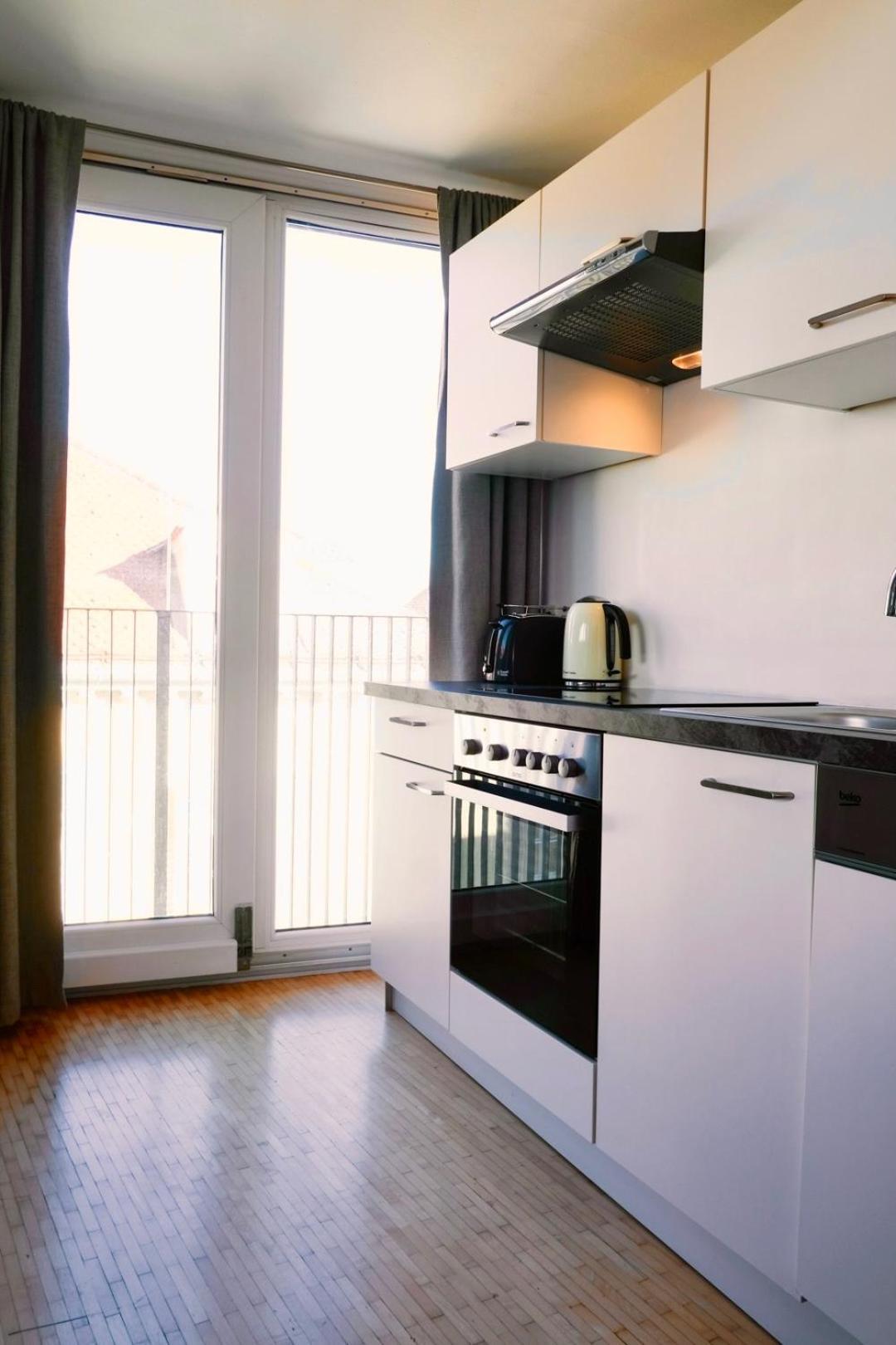 Helles Apartment Im Zentrum Graz Zewnętrze zdjęcie